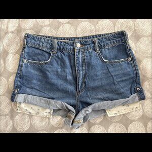 Pilcro Anthropologie Relaxed Blue Denim Jean Cuffed Shorts Sz 28